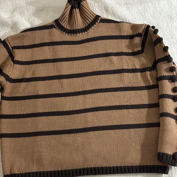 Joslin cashmere sweater - Picture 7 of 10